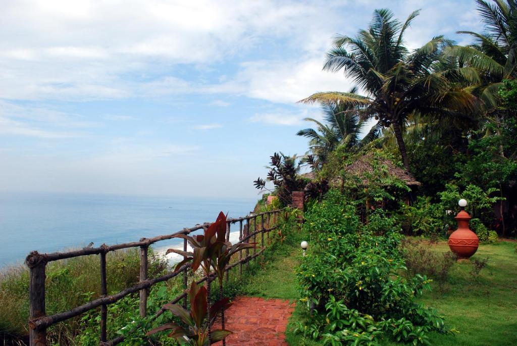 Hotel The Eco à Varkala Extérieur photo
