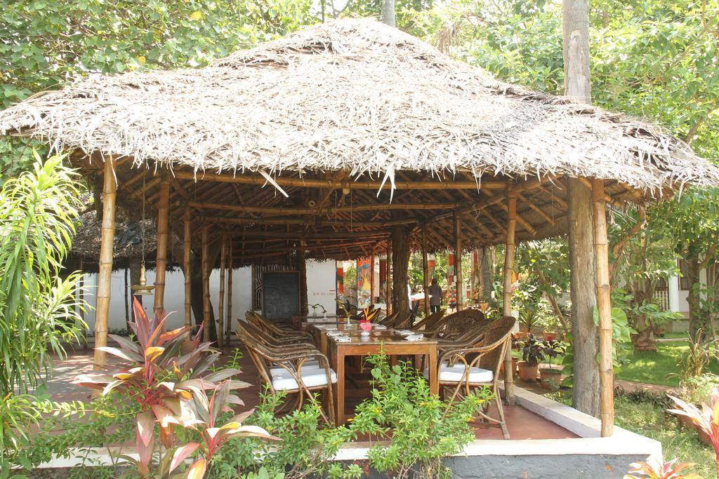 Hotel The Eco à Varkala Extérieur photo