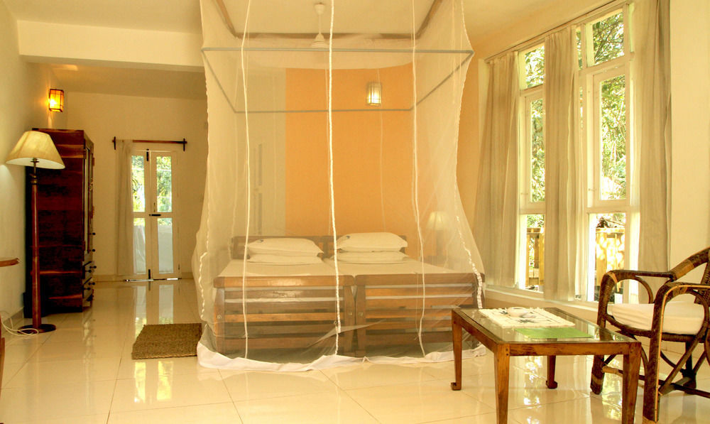 Hotel The Eco à Varkala Extérieur photo