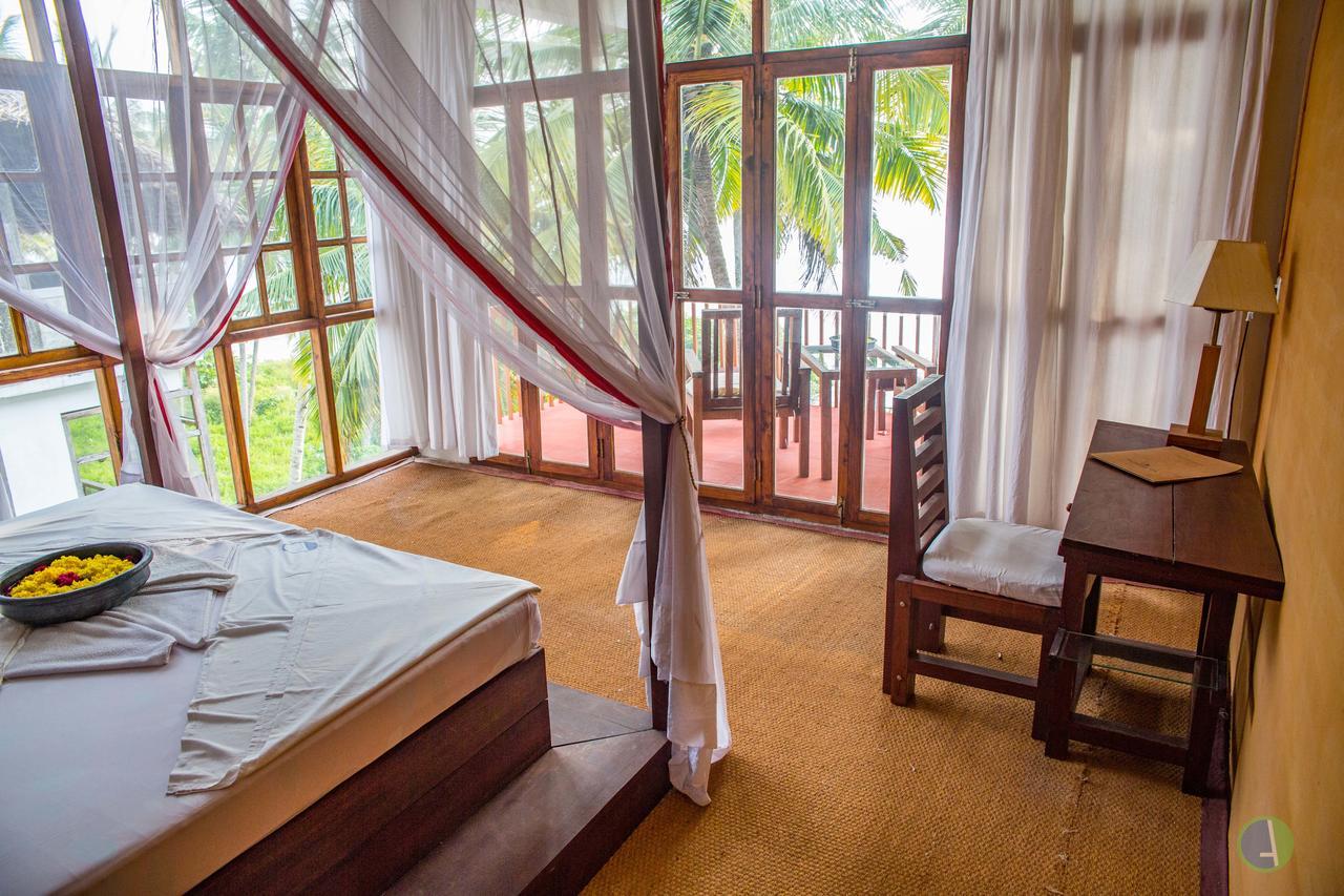 Hotel The Eco à Varkala Extérieur photo