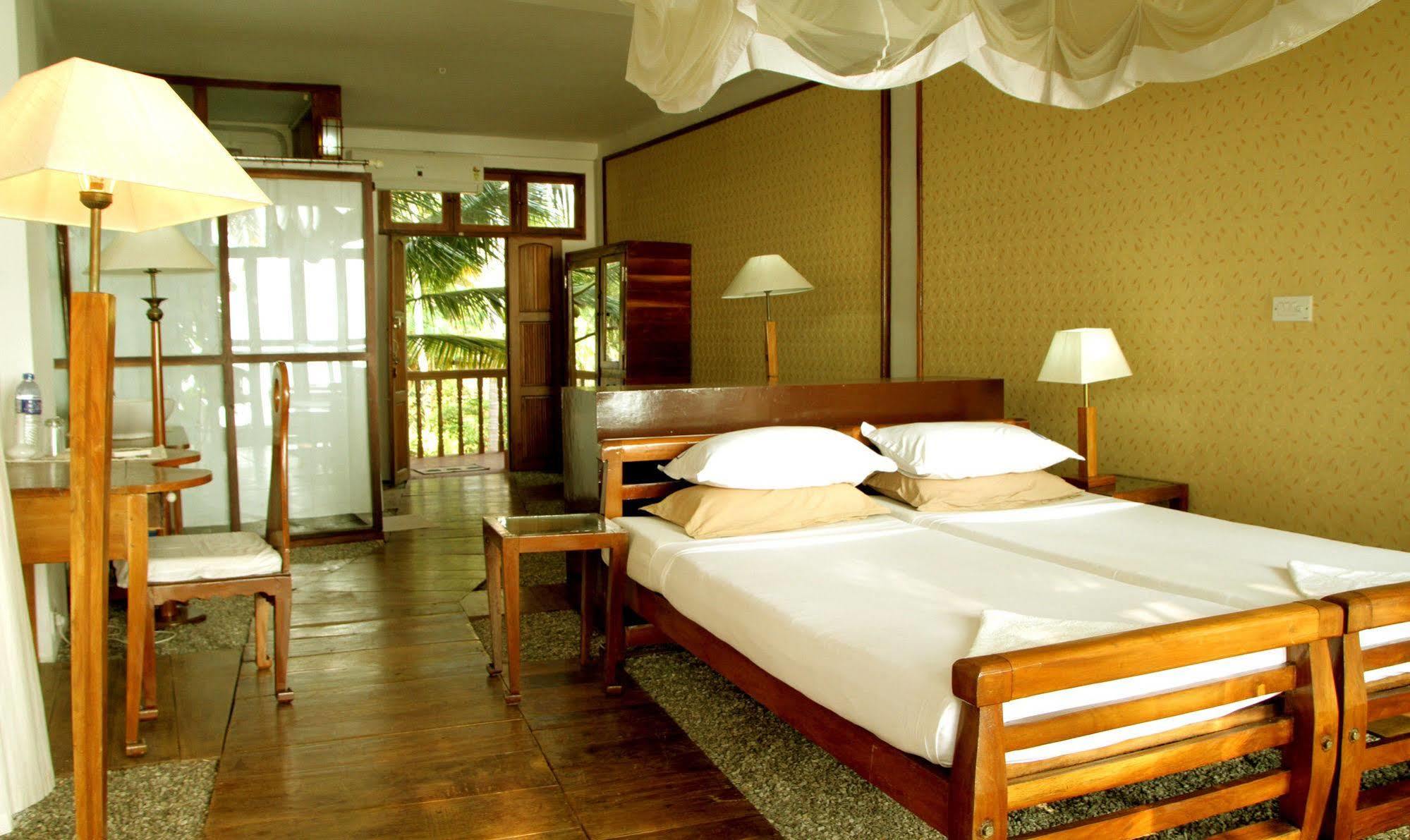 Hotel The Eco à Varkala Extérieur photo