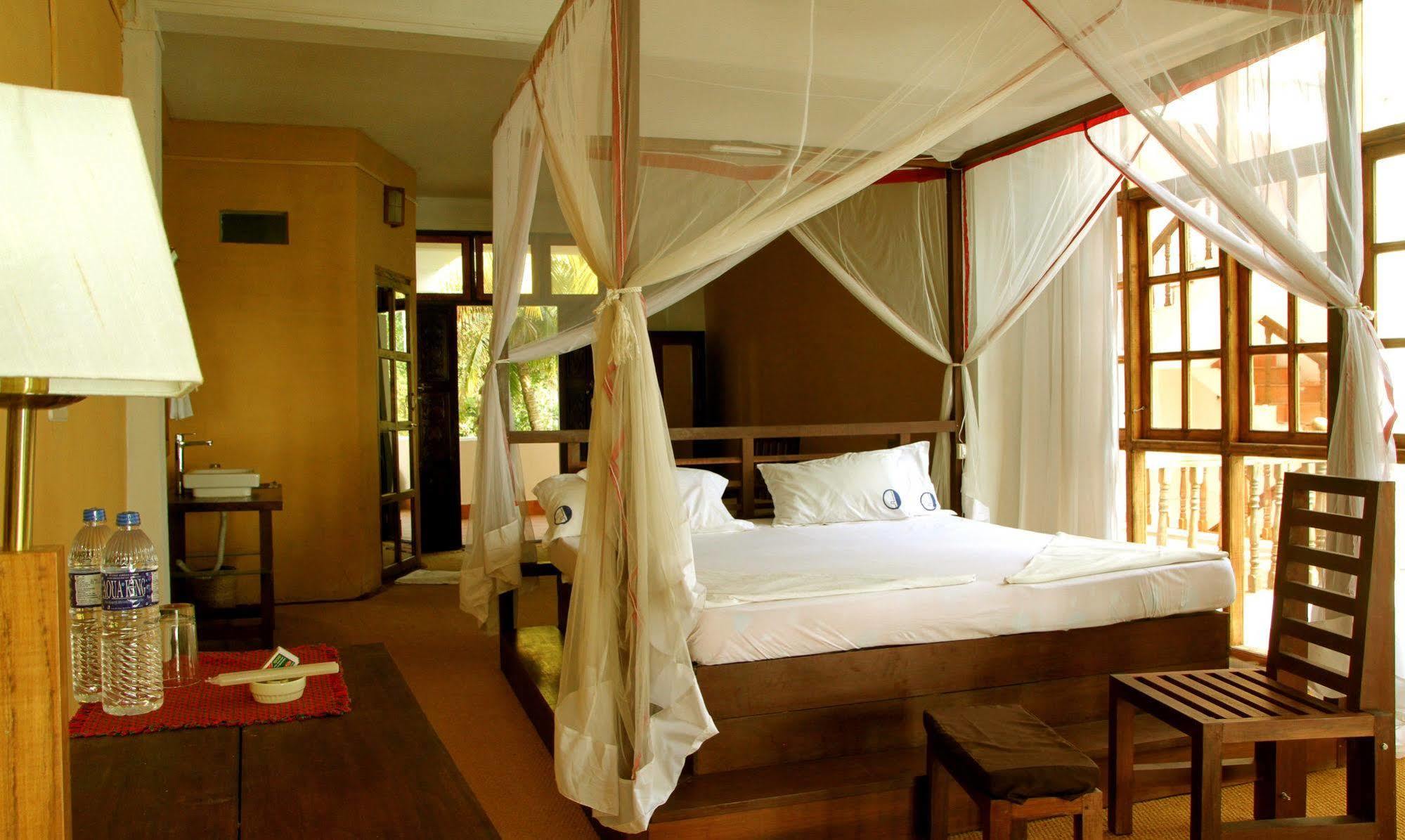 Hotel The Eco à Varkala Extérieur photo