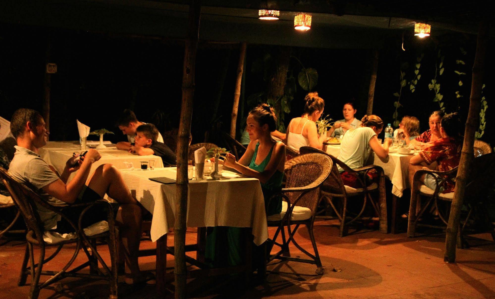 Hotel The Eco à Varkala Extérieur photo