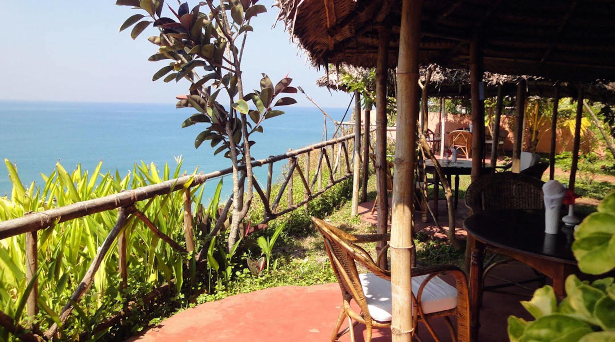 Hotel The Eco à Varkala Extérieur photo