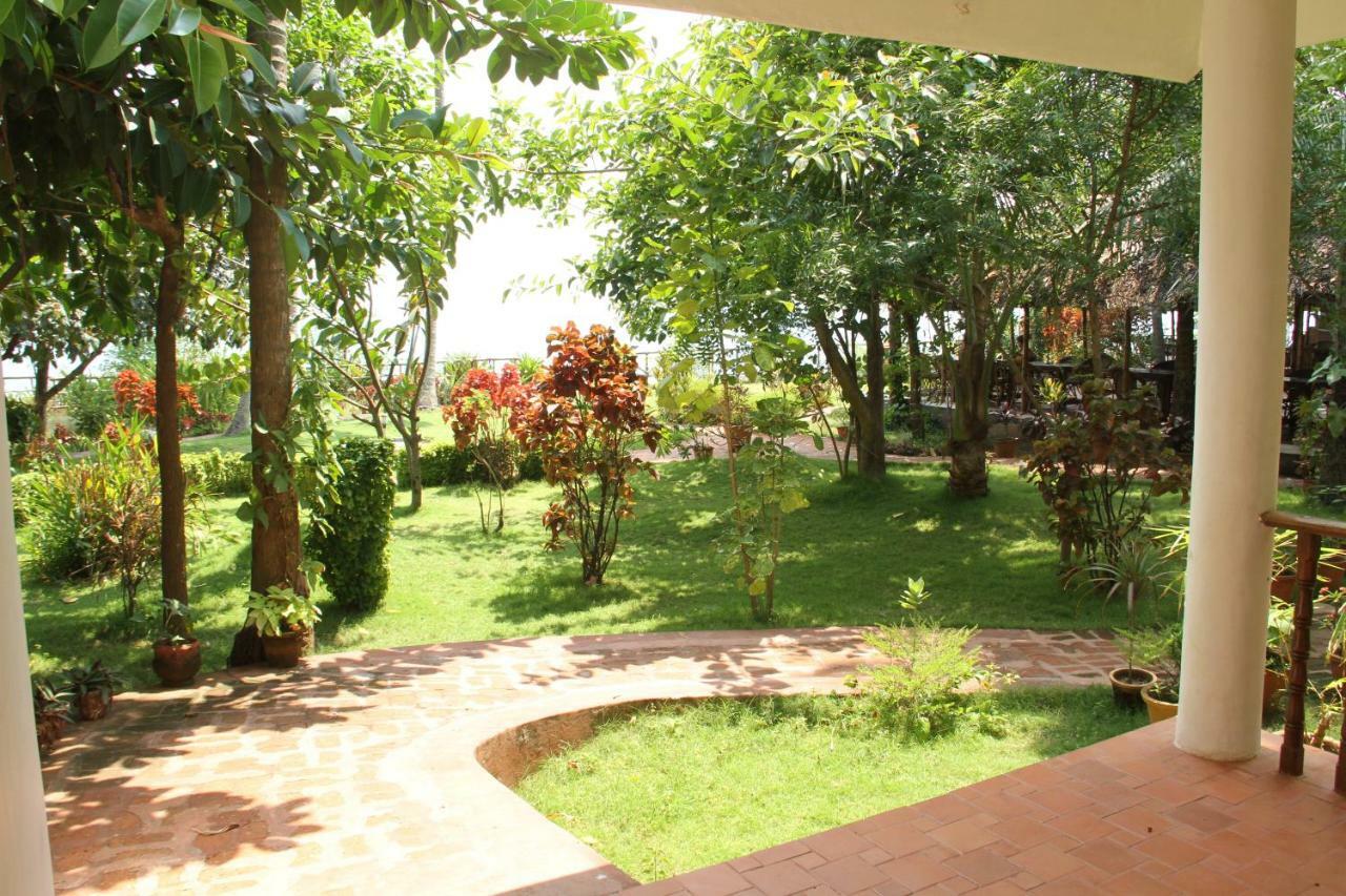 Hotel The Eco à Varkala Extérieur photo